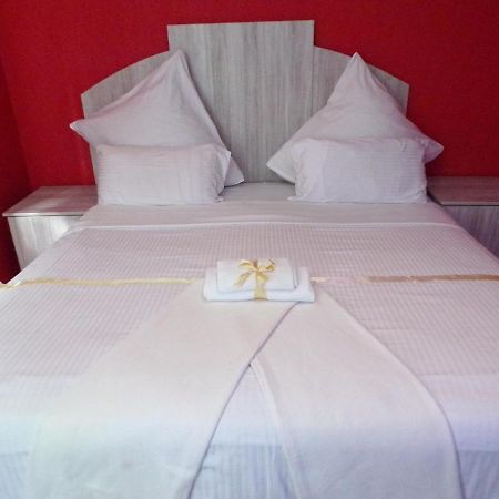 Khaya B&B Mandalay Cape Town Exterior photo
