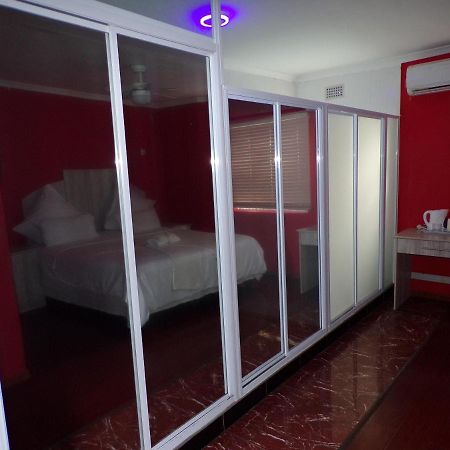 Khaya B&B Mandalay Cape Town Exterior photo
