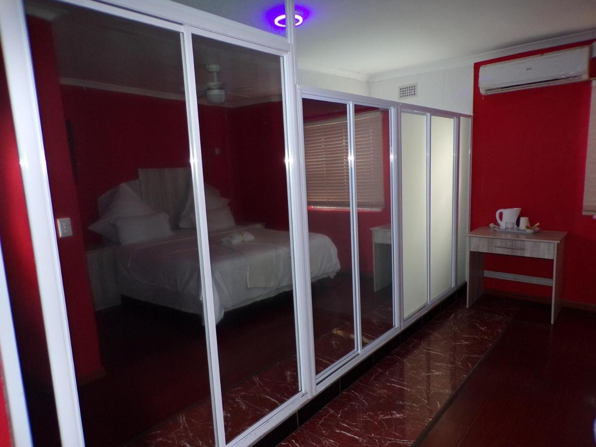Khaya B&B Mandalay Cape Town Exterior photo